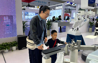 世界城市日｜众多市民到主题展览探索新奇