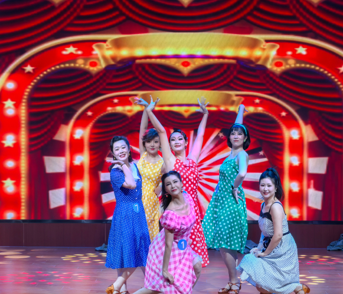 10月28日至29日，由潍坊市文化和旅游局主办，潍坊市文化馆、奎文区文化和旅游局、坊子区文化和旅游局承办，奎文区文化馆、坊子区文化馆执行的第三届潍坊市文化馆（站）业务技能大赛开赛。来自全市文化馆（站）的近200名在职及相关从业人员各显神通，共同为推动潍坊市现代公共文化服务体系的高质量发展添砖加瓦。本次大赛为提高基层文化馆（站）从业人员专业技能，建设更好潍坊。比赛设有音乐、舞蹈、戏剧、曲艺、美术书法五个艺术门类。参赛人员分别到现场展示表演，由专家评委进行现场打分，选手表演完之后将在每个艺术门类中按照参加决赛人数的25%、35%、40%的比例分别评选出一、二、三等奖。