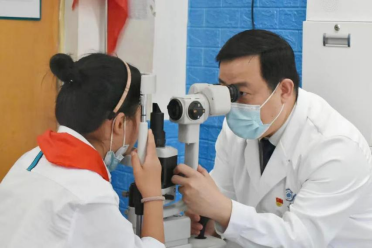 为老、为小、为困，正大光明眼科集团依托医疗优势开展志愿服务