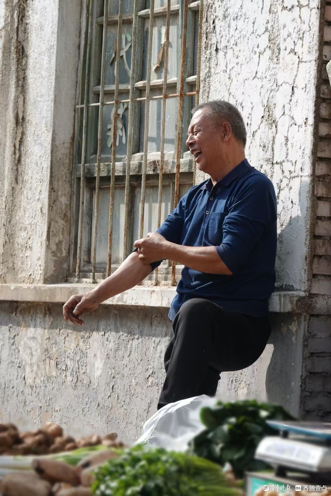 山东管理学院学生作品选登——他们的笑脸