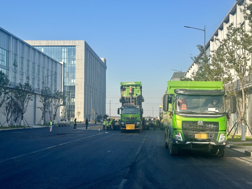 壹点图集｜龙头带动、产业聚集，省市媒体走进淄博先创区