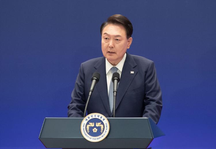 尹锡悦逃过弹劾，韩国乱局持续