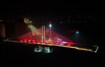 3.4万吨，国内最重单体矮塔斜拉转体桥在潍坊旋转亮相