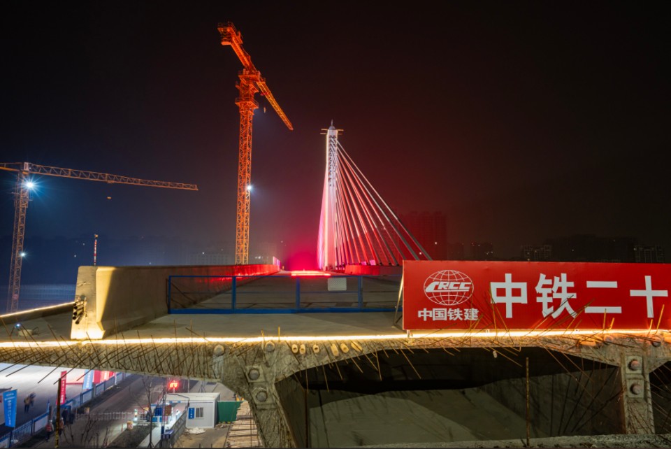 图集|历时一年半，潍坊摄影爱好者记录清平路大桥“拔地而起”