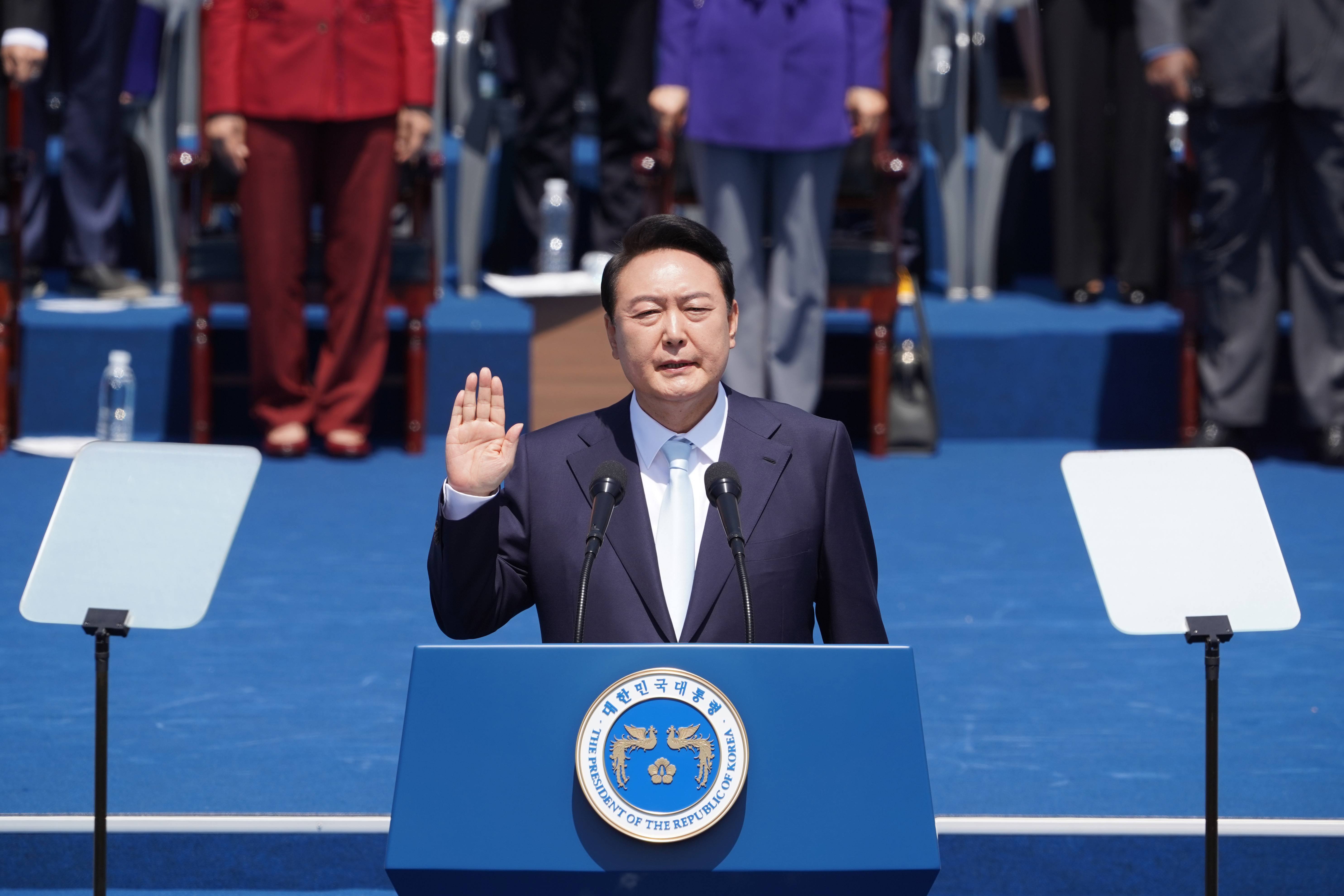 新华每日电讯：尹锡悦遇“滑铁卢”，韩国乱局仍难平