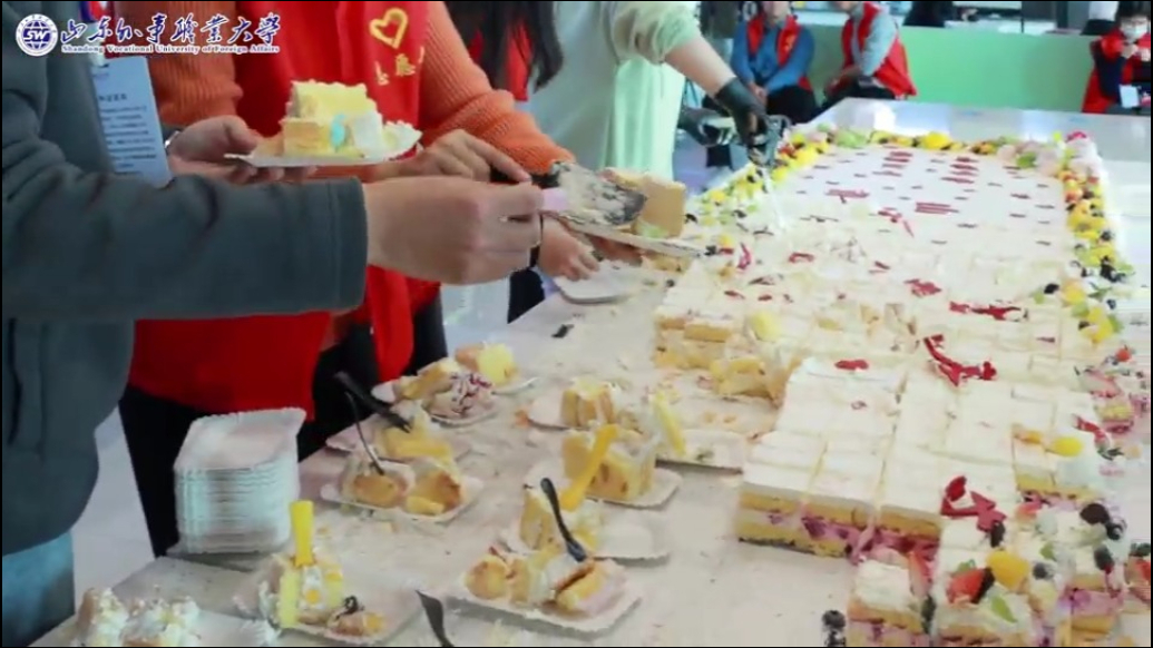 果然视频|“一研为定”！山东外事职业大学为考研学子送上蛋糕