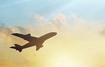 哈萨克斯坦卫生部长：坠机事故中有6人生还