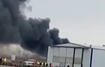 阿克套附近飞机失事事故中12人生还