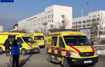 哈萨克斯坦医疗部门通报：已有28名坠机事故生还者被送往当地医院救治