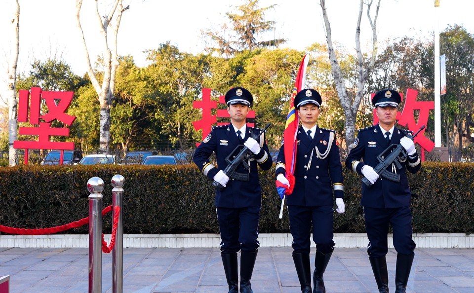 警察节|济宁公安擎旗奋进再出发 