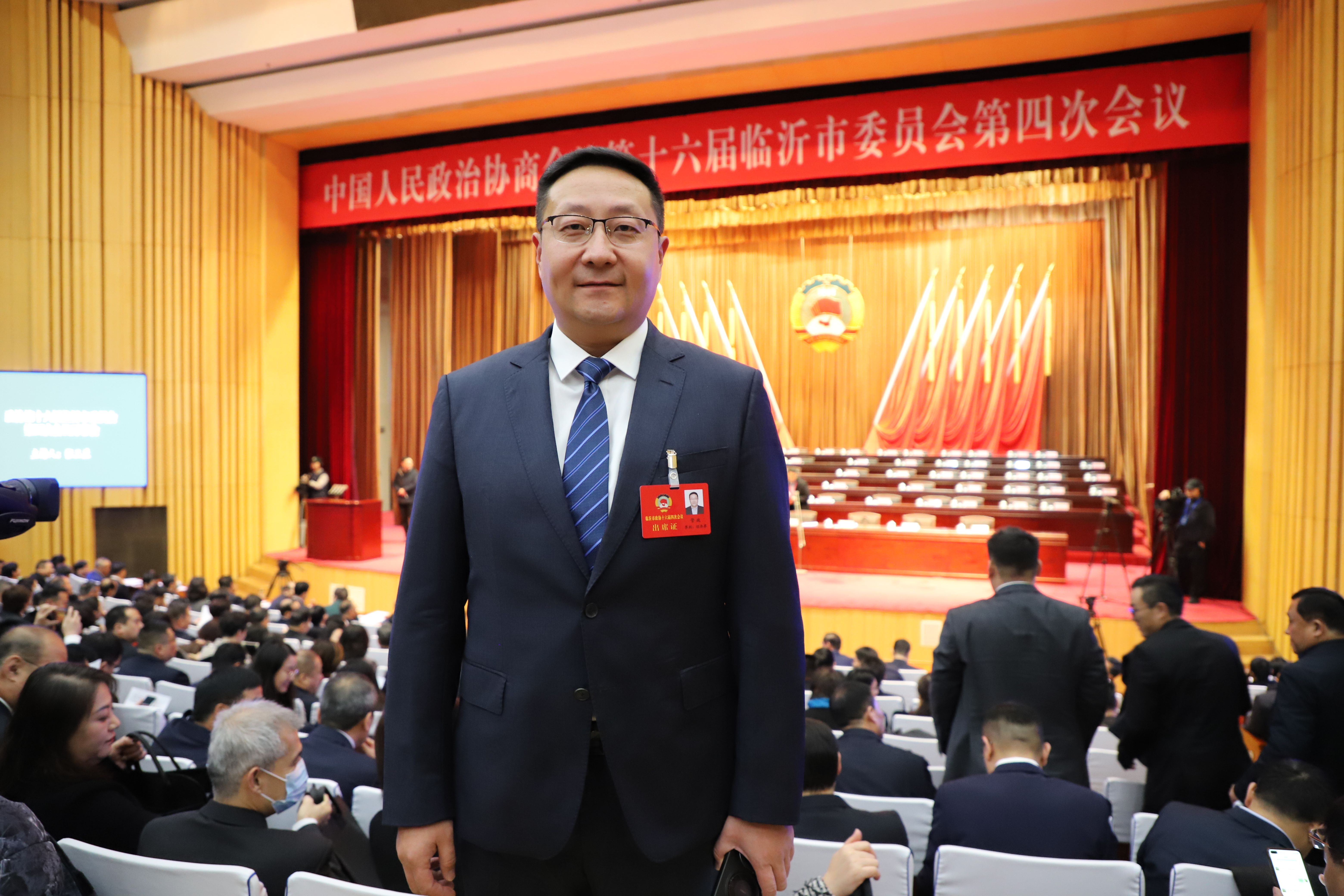 代表委员风采｜临沂市政协委员管政：扩大AED安装数量和范围