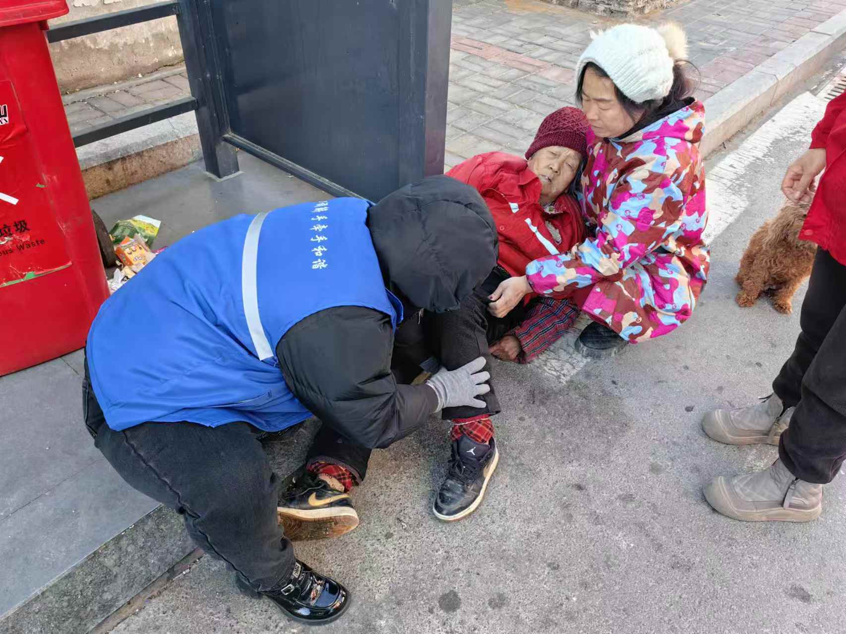 东营区黄河路街道：调解员重点排查 “救”在身边