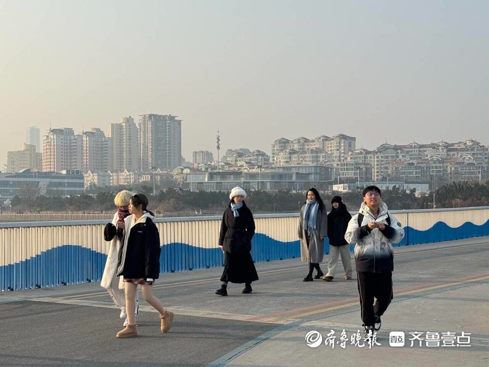北方小年暖意浓！本周日起，青岛将迎寒潮雨雪天气，降温超 8℃