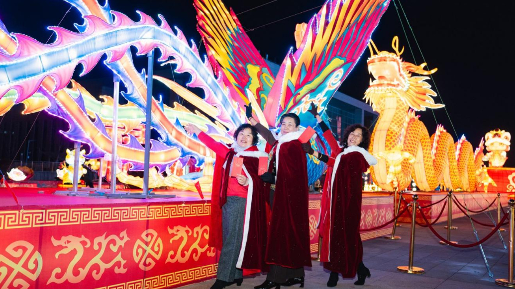 果然视频｜免费穿汉服拍照，领取新年红包！来崂山看国潮花灯展演