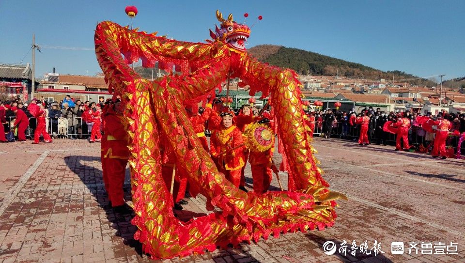 图集︱舞龙、舞狮、扭秧歌！烟台芝罘区东口“渔灯节”精彩来袭