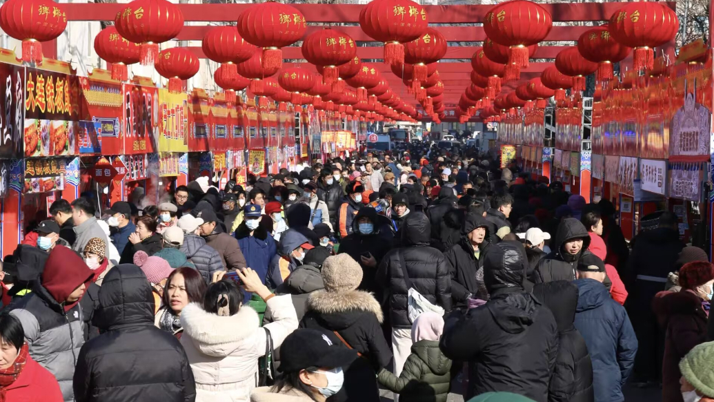 果然视频｜青岛糖球会来袭，地铁接驳车、主题车齐上阵
