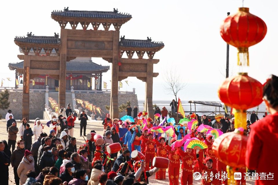 图集|渔家盛事，秧歌欢腾！海阳虎头湾渔灯节祈福盼丰收