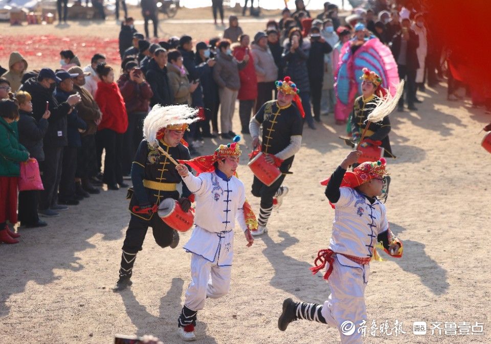 图集|渔家盛事，秧歌欢腾！海阳虎头湾渔灯节祈福盼丰收