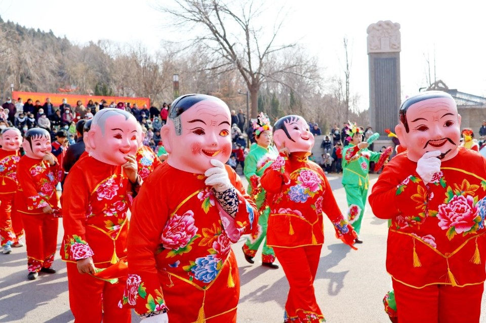 壹点图集｜瑞蛇迎春闹元宵！淄博高新区傅山村元宵节活动精彩呈现