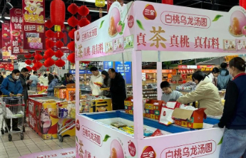 热闻|元宵佳节至，汤圆销售旺！市场探访：口味造型“卷起来”，养生品类受热捧