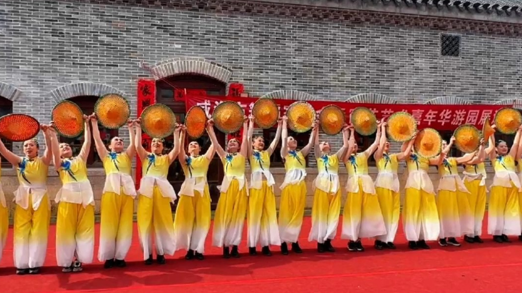 果然视频｜传统焕新·多元融合，元宵节栖霞街展演300多个节目