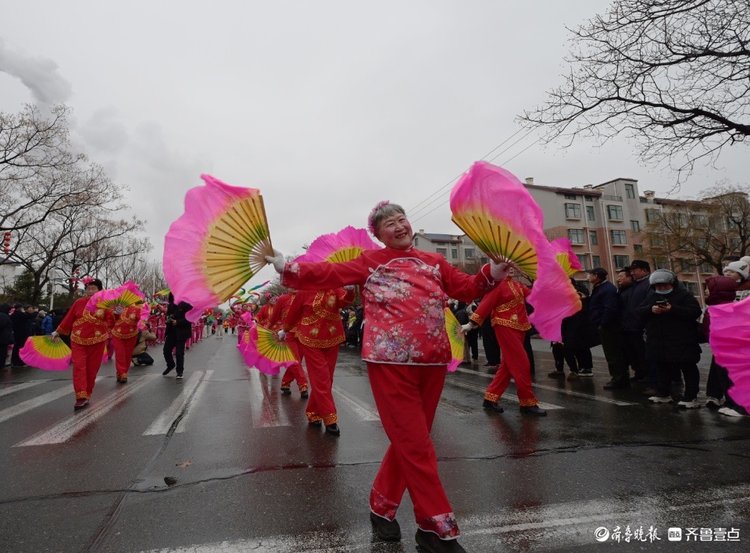 吉祥中国年 | 谁持彩练当空舞-齐鲁晚报网