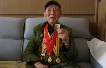 果然寻亲|跨越70年，临沂97岁老兵再见福建战友