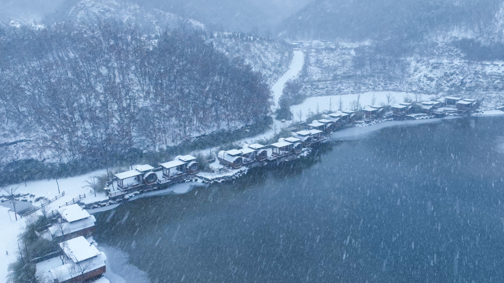 果然视频|银装素裹九如山，踏雪寻梦童话间