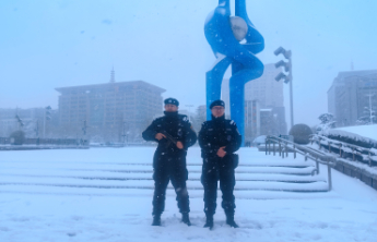 风雪来袭 济南特巡警全力守护泉城平安