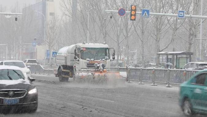 淄博张店：迅速响应 全力应对强降雪