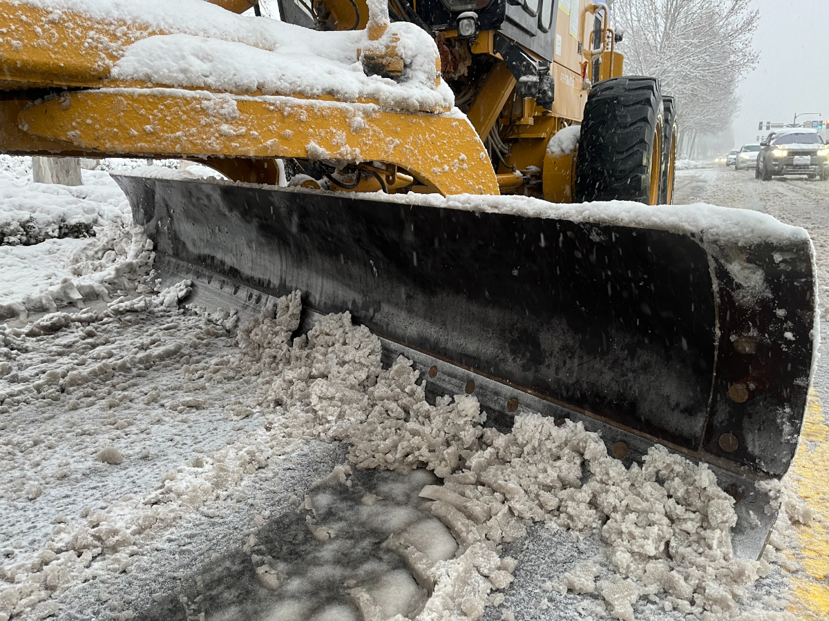 壹点图集｜淄博降雪仍在继续！扫雪大军出动保市民安全出行
