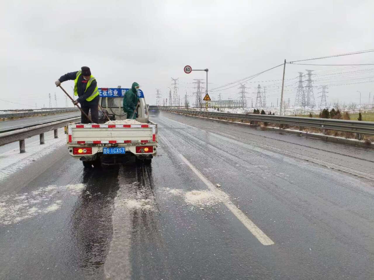 潍坊交通启动全市交通运输雨雪冰冻灾害Ⅱ级防御响应
