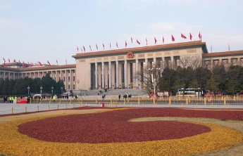 政府工作报告里的这些话，暖心提气！