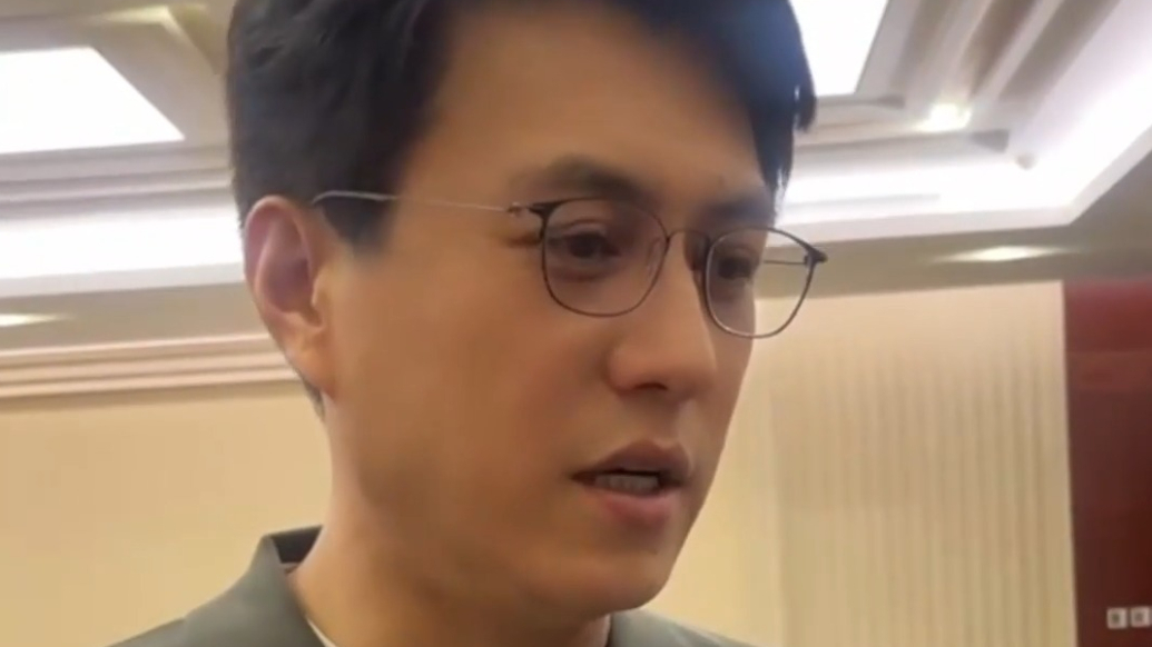靳东回应“AI真假靳东”：建议AI换脸立法