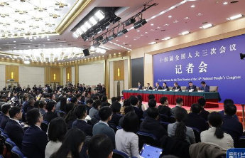 商务部部长:2025年扩消费将推出更多务实管用举措