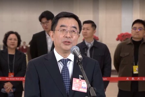 委员通道|连玉明:生态管护员端的是国家碗,吃的是生态饭