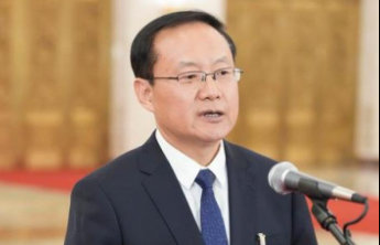 文化和旅游部部长孙业礼:今年将加大力度打击惩治低价游、强迫购物