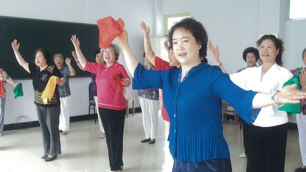 果然视频·青岛故事｜五十余载护茂腔，古稀老人的梨园情