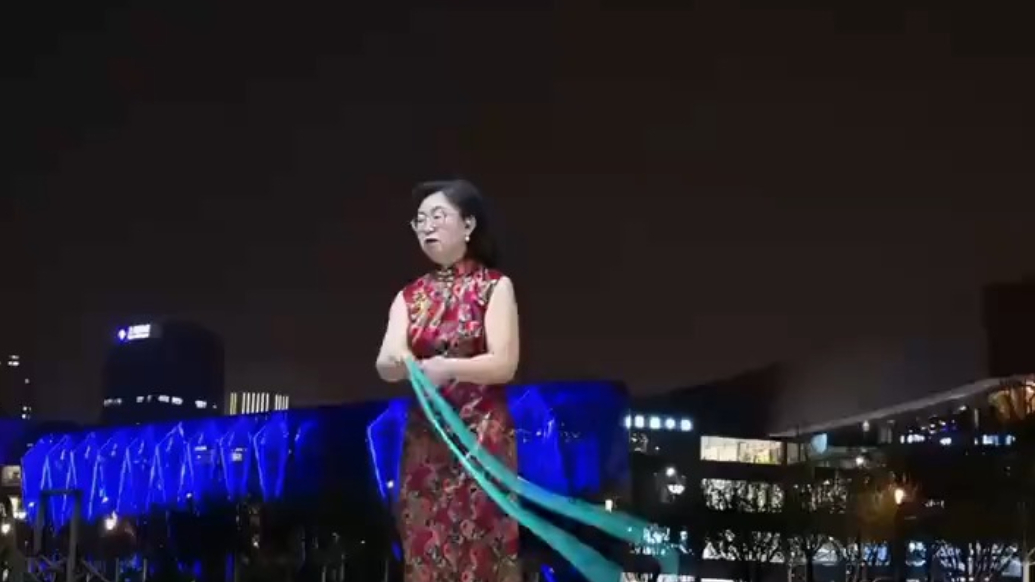 “国风”花式跳绳！女子坚持跳绳四年，身姿矫健