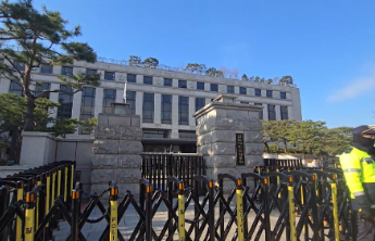 韩国宪法法院就尹锡悦弹劾案开庭宣判
