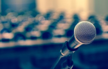 国务院关税税则委员会：对原产于美国的所有进口商品加征34%关税