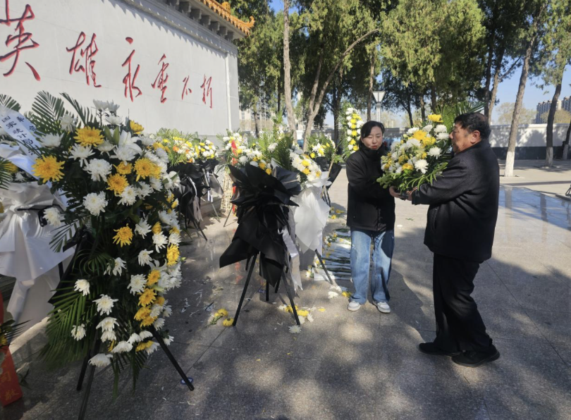济阳街道电苑社区开展烈士陵园扫墓活动