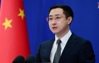 特朗普威胁将加征50%额外关税，外交部：中国人不惹事不怕事