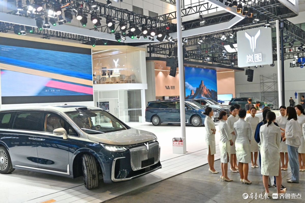 齐鲁春季车展万事俱备只待启幕，新车豪车集体亮相