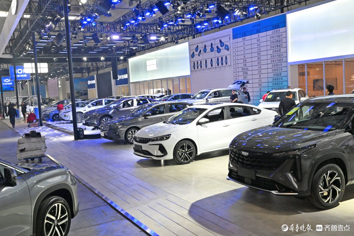 齐鲁春季车展万事俱备只待启幕，新车豪车集体亮相