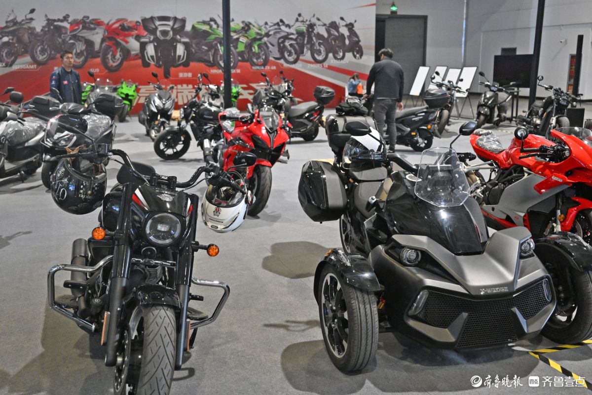 齐鲁春季车展万事俱备只待启幕，新车豪车集体亮相