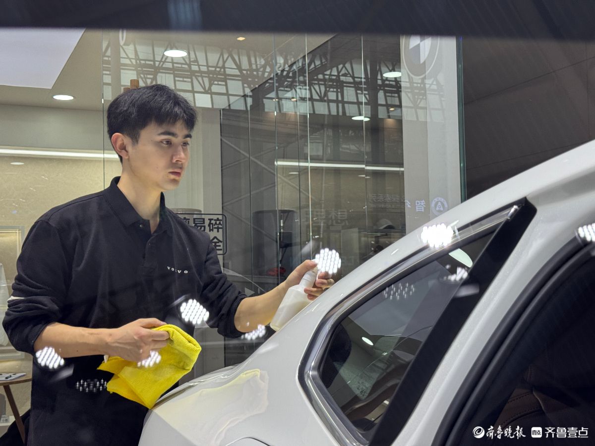 探馆齐鲁春季车展，展车一尘不染等您来