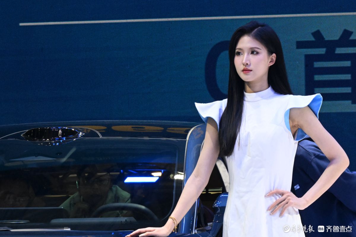 速来！靓模豪车云集2025齐鲁春季车展