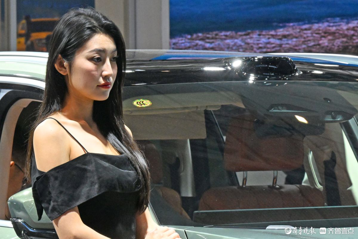 速来！靓模豪车云集2025齐鲁春季车展