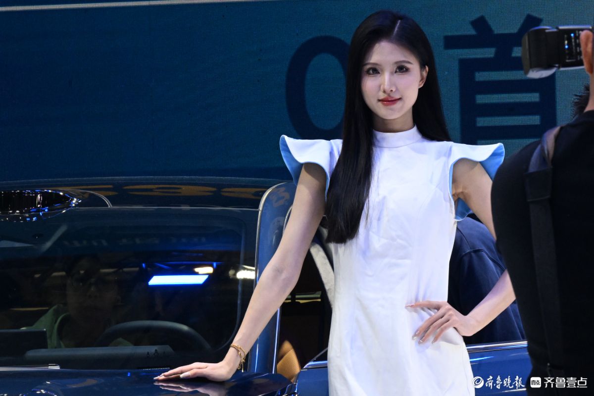 速来！靓模豪车云集2025齐鲁春季车展